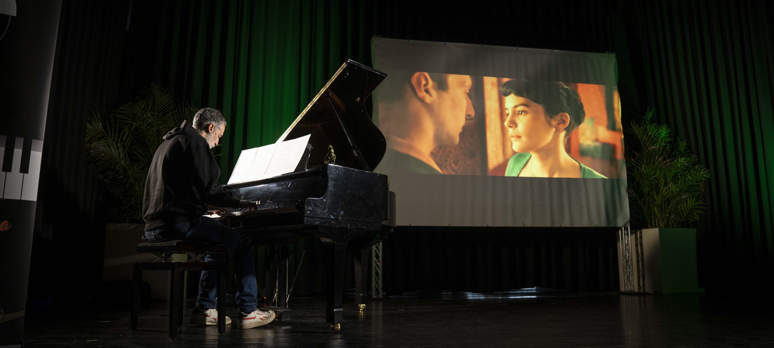Global Piano Music Cine