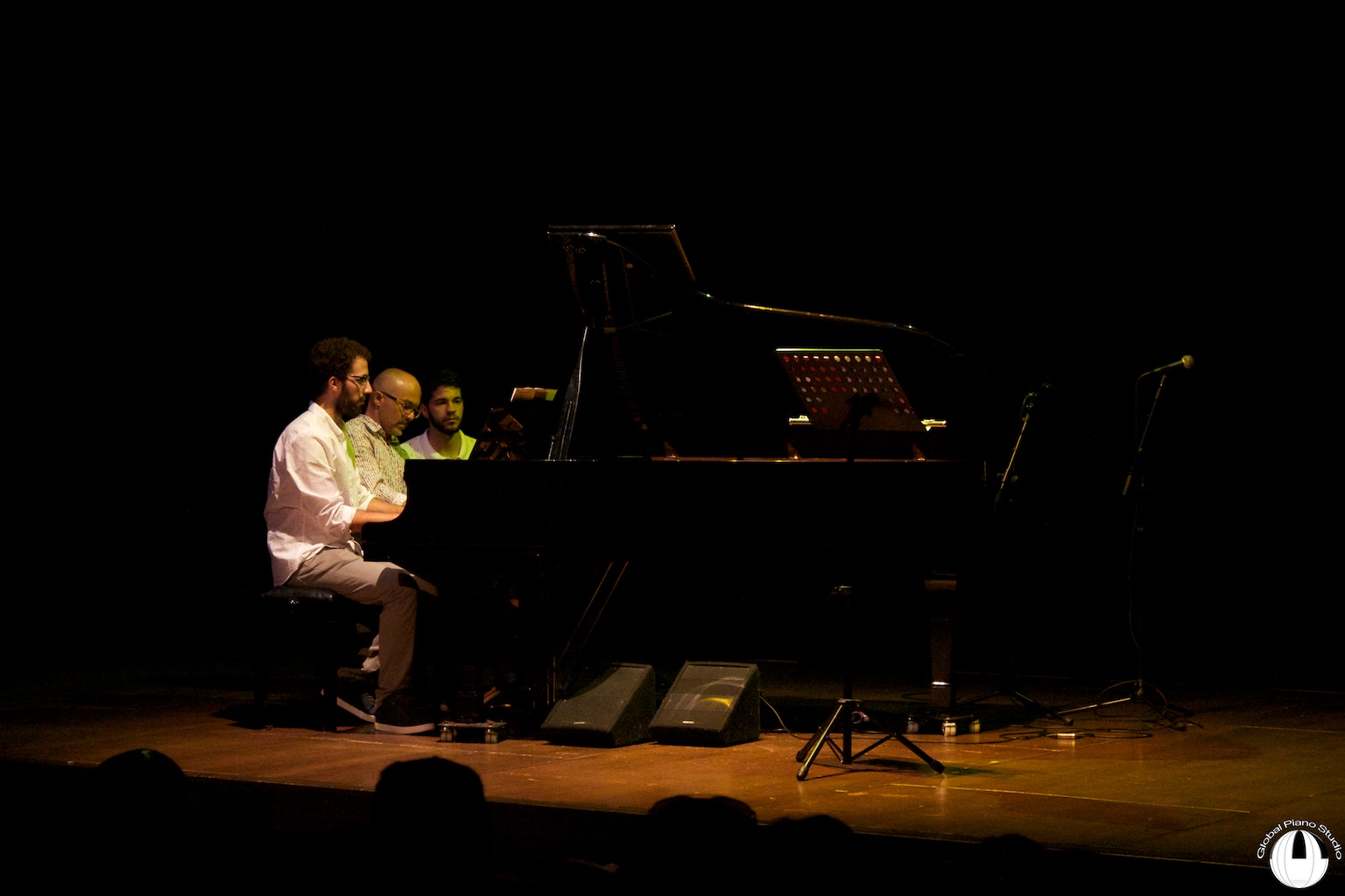 Piano a Cuatro Manos