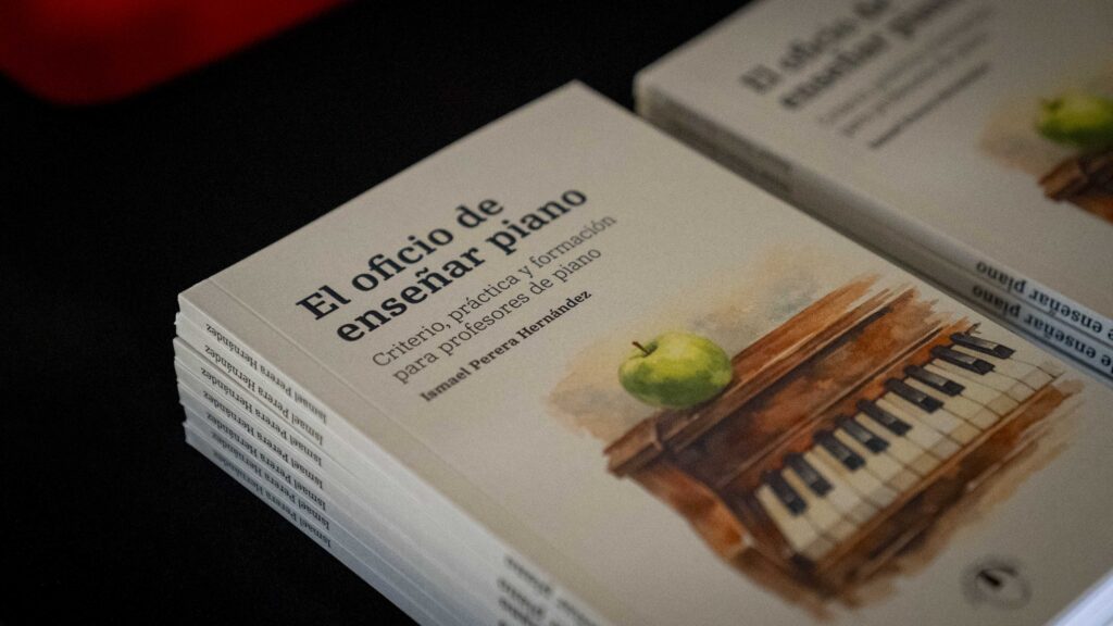 Presentación del libro El oficio de enseñar piano en el Castillo de San Felipe