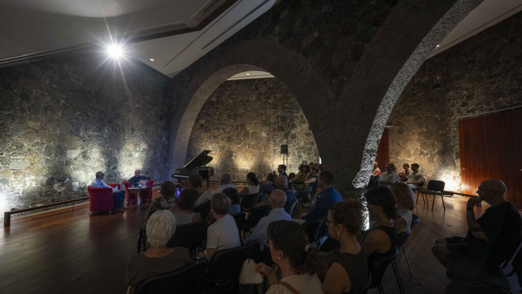 Presentación del libro El oficio de enseñar piano en el Castillo de San Felipe